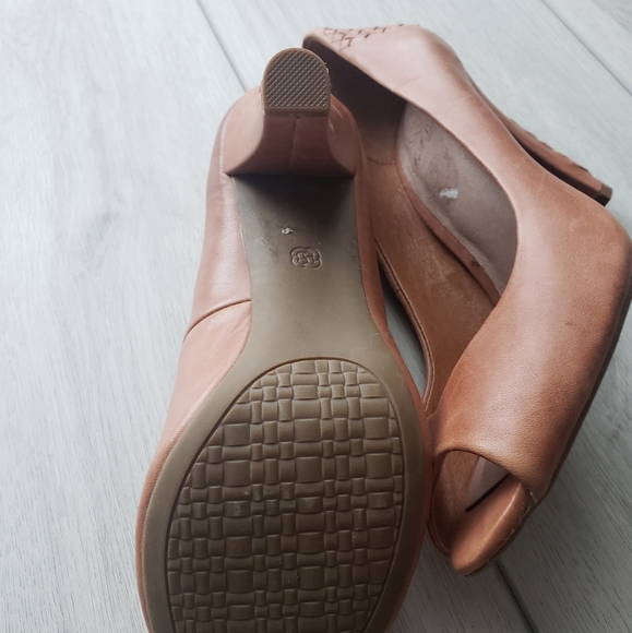 4 for $20 - High heels - Picture 3 of 4